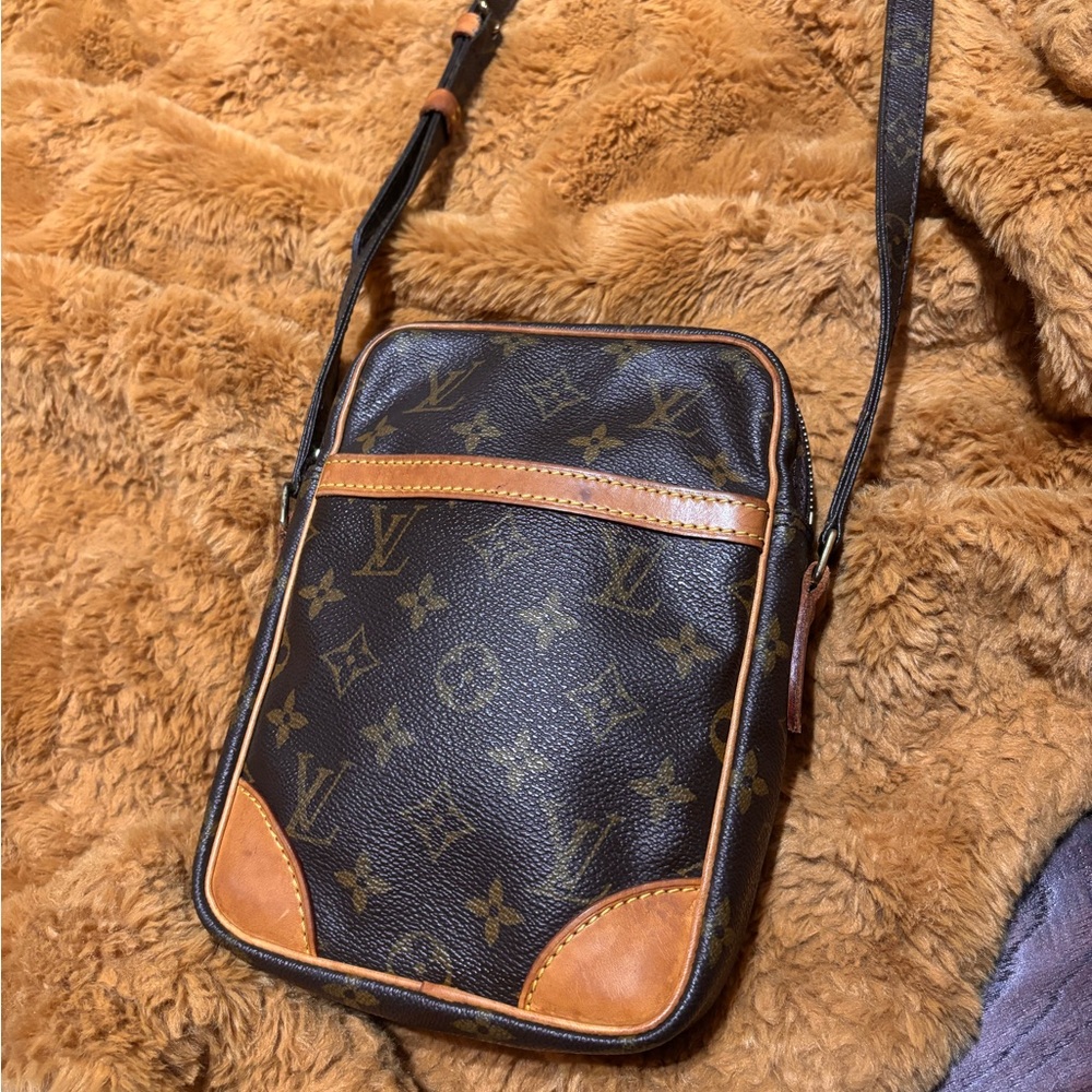 Louis Vuitton Monogram Danube 21 Crossbody Bag